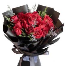 12 Red Love Roses 12 Red Love Roses